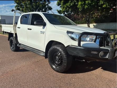  Hilux